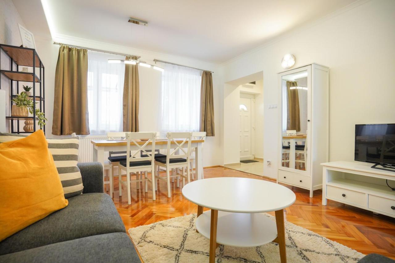 Piroska Bartokteri Apartman 02 Eger Exteriér fotografie