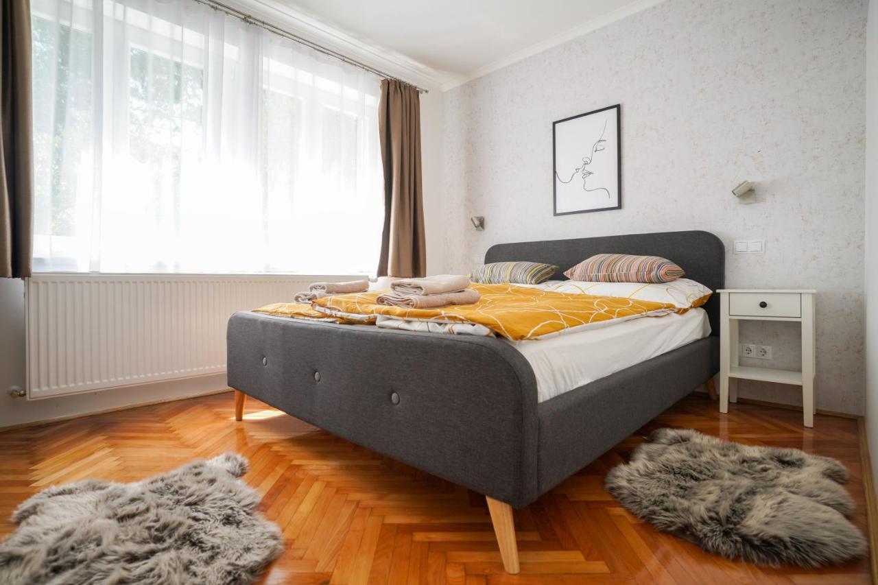 Piroska Bartokteri Apartman 02 Eger Exteriér fotografie